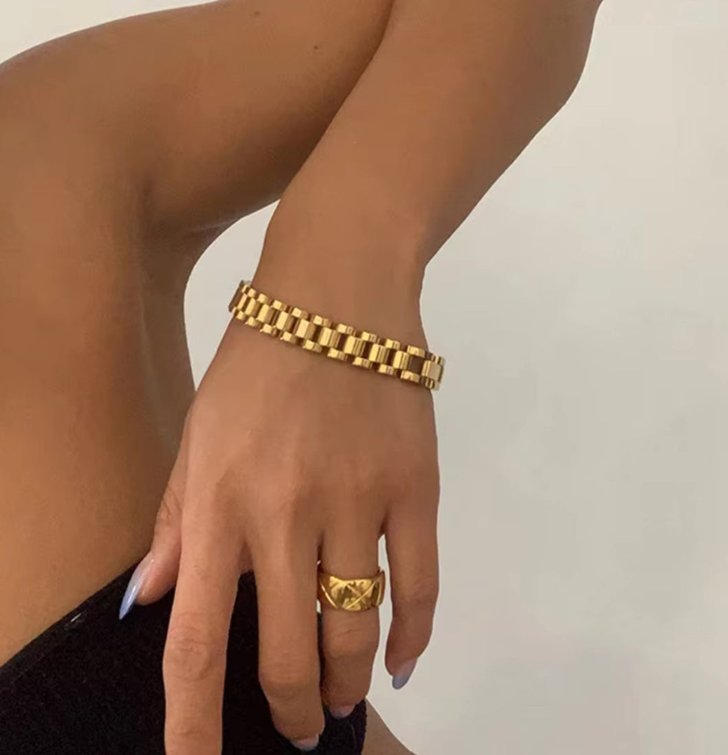 The Samantha: 18k Gold-Plated Link Bracelet for Women