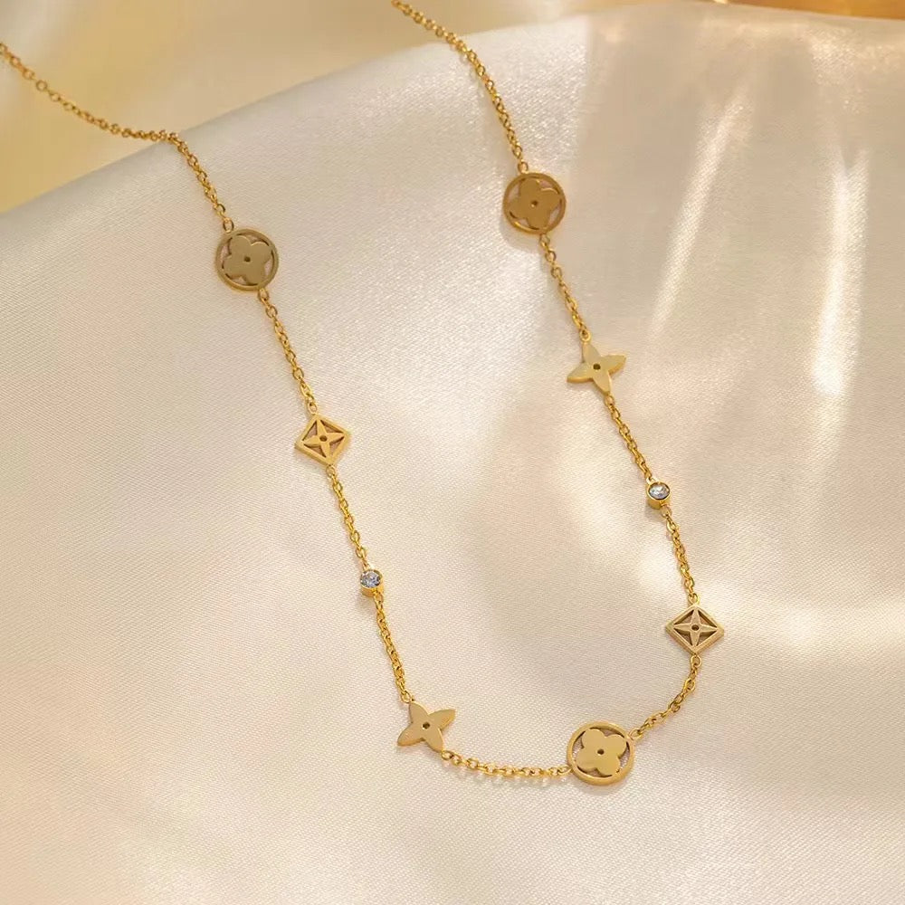 Elegant Gold Necklace with Radiant Pendant