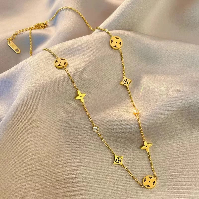 Elegant Gold Necklace with Radiant Pendant